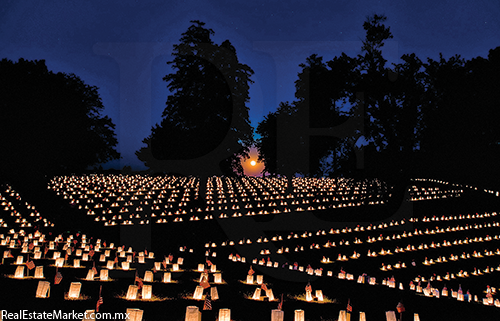 Luminaria memorial anual, Cementerio Nacional de Fredericksburg.