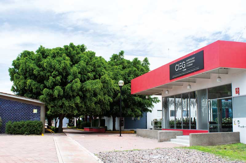 Real Estate,Real Estate Market &amp; Lifestyle,Real Estate México,UVM: Campus fundamental para el desarrollo queretano,¿Por qué invertir en Querétaro?, La UVM transforma positivamente el entorno regional. 