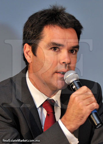 Philippe Giraud, Presidente de Altium LLC (Hermes)