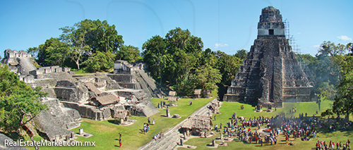 La ciudad Sagrada denominada Acrópolis del Norte, en Guatemala, fue escogida para el entierro de los gobernantes de Tikal por más de 5 siglos entre el año 1 y el 550