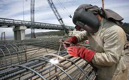 Construcción continúa a la baja con su desempeño 