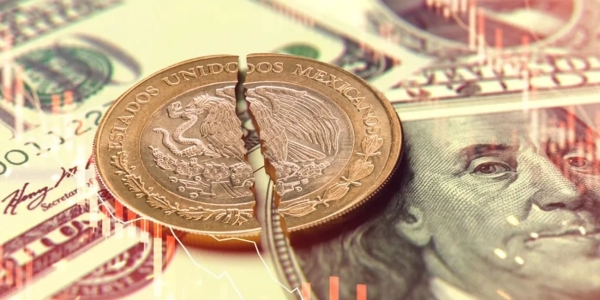 El dólar se fortalece globalmente y arrastra al peso mexicano