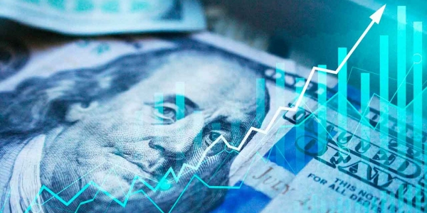 El dólar gana terreno y el peso toca los 18.57 por unidad