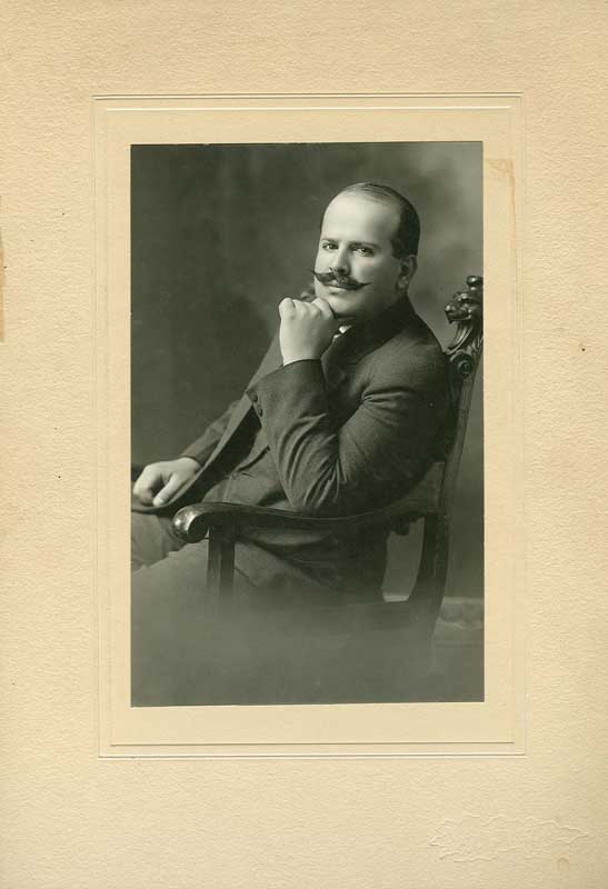 Don Julián Slim Haddad.