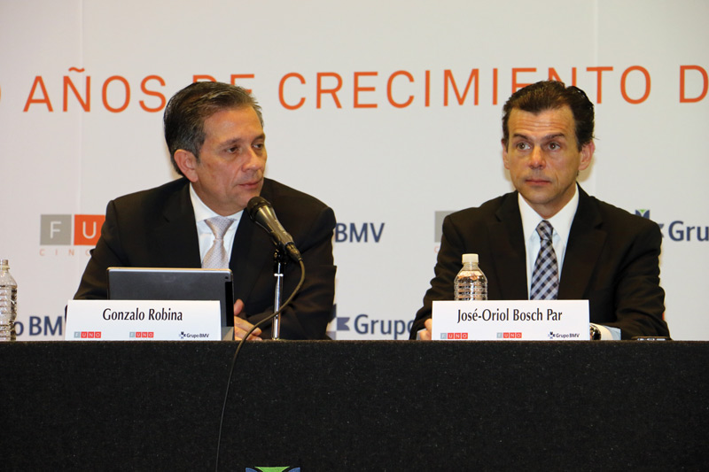 Gonzalo Robina y José-Oriol Bosch en conferencia de prensa.