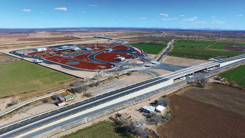 La obra de infraestructura no logra revertir su tendencia negativa.