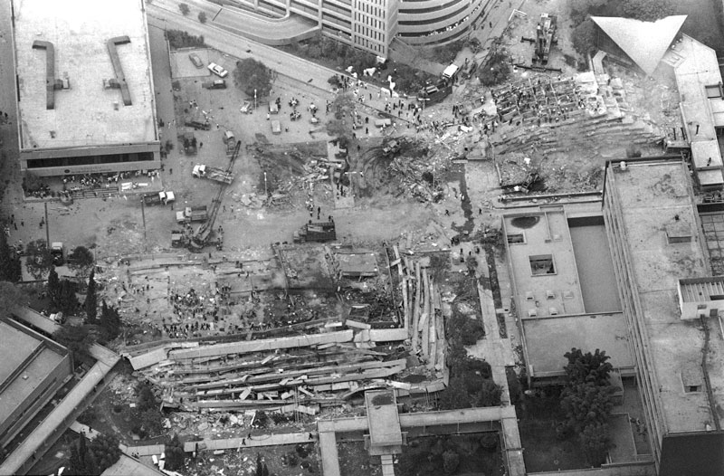 Real Estate,En 1985, el sismo inició a las 7:19:47