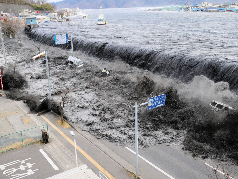 Real Estate,Impactante tsunami en Japón.