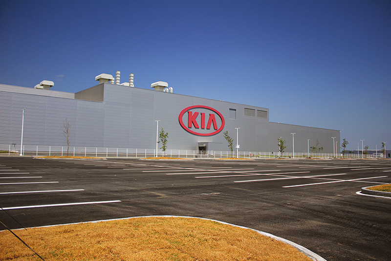 Real Estate,El gobierno estatal anunció que entregará anexos del nuevo convenio de incentivos para la armadora coreana KIA.
