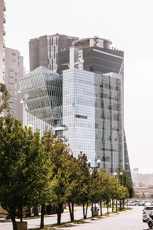 Real Estate Market, Monterrey, Redwood es un edificio de oficinas clase A+ con un ABR de 11,605 m².