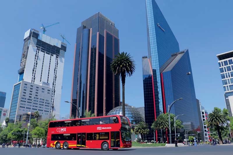 Real Estate Market &amp; Lifestyle,Real Estate,Crédito Hipotecario,Transformación 3.0 del transporte masivo en la CDMX,Marco Gutiérrez, Por su parte, el Metrobús fue inau­gurado el 19 de junio de 2005. 