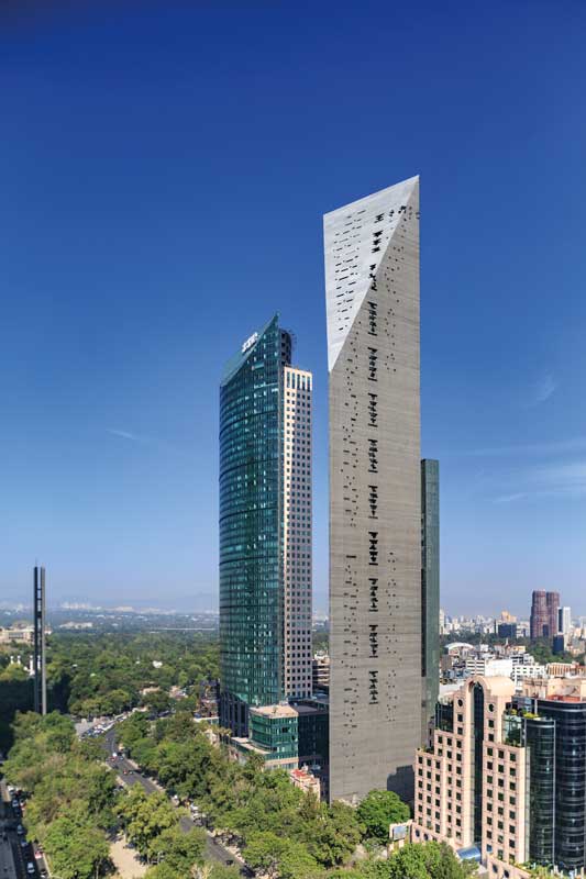 Real Estate Market &amp;amp;amp;amp; Lifestyle,Real Estate,Arquitectura Disruptiva,Los arquitectos más influyentes del mundo,Benjamín Romano / LBR&amp;A, Torre Reforma está en el corredor corporativo y financiero más importante de México.