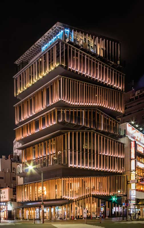 Real Estate Market &amp; Lifestyle,Real Estate,Arquitectura Disruptiva,Los arquitectos más influyentes del mundo,088-kengo-kuma, Centro de Cultura y Turismo de Asakusa. Tokio, Japón (2012). 