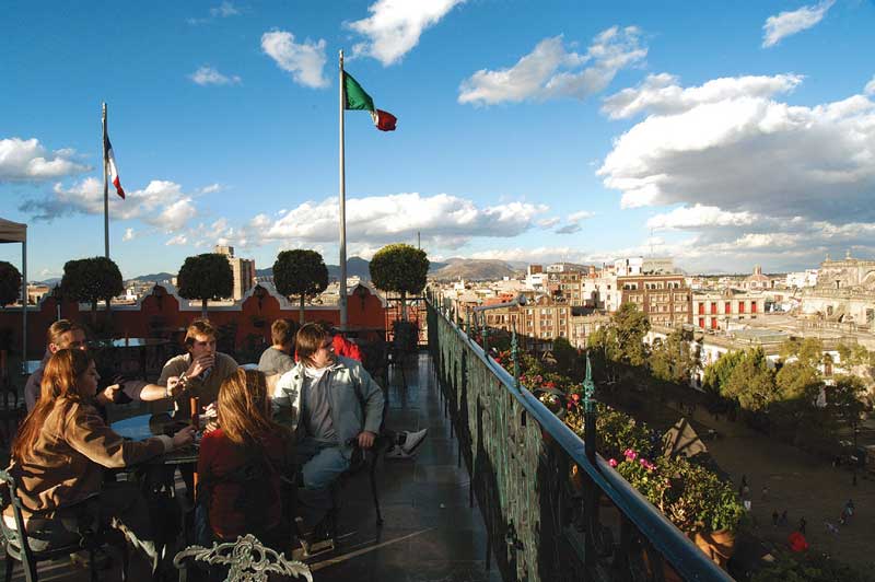 Real Estate,Real Estate Market &amp; Lifestyle,Real Estate México,El centro Histórico una visión personal Ing. Carlos Slim Helú,¿Por qué invertir en Querétaro?, Zona Norte del Centro Histórico desde la terraza del<br />Hotel Majestic, en Madero y Plaza de la Constitución.