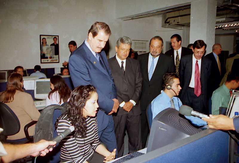 Real Estate,Real Estate Market &amp; Lifestyle,Real Estate México,El centro Histórico una visión personal Ing. Carlos Slim Helú,¿Por qué invertir en Querétaro?, El Lic. Vicente Fox Quesada, el Lic. Andrés Manuel López Obrador y el Ing. Carlos Slim en la inauguración del Centro del Tecnología de Telmex (Isabel la Católica y Venustiano Carranza).