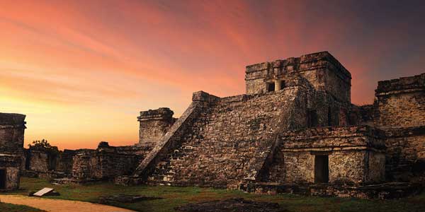 Los tesoros culturales de Tulum - María del Carmen B. Hernández