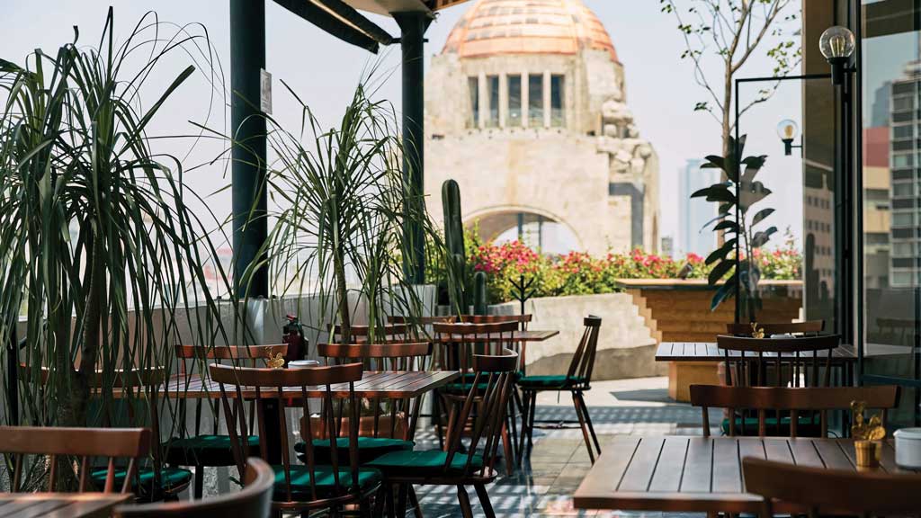 Real Estate,Real Estate Market &amp; Lifestyle,Real Estate México,Ciudad de México,Claudia Sheinbaum,México lindo y querido, ¿por qué no todos te ven igual?, Restaurante con vistas al Monumento a la Revolución.