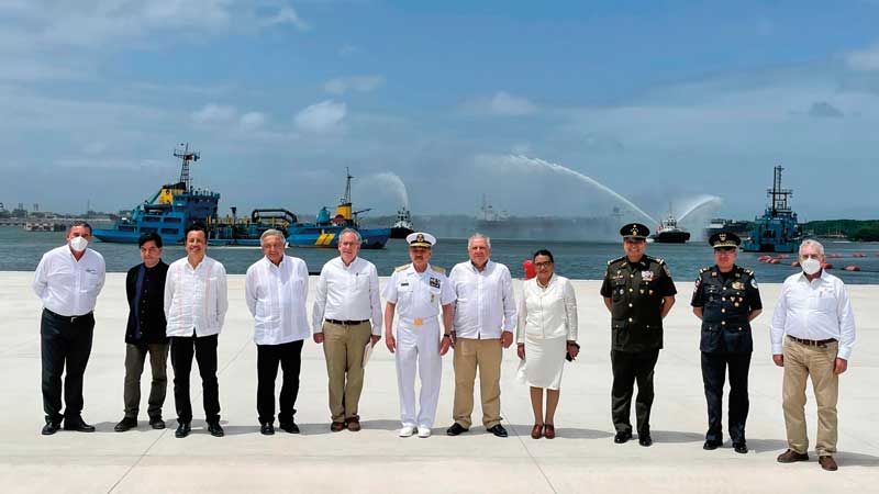 Real Estate,Real Estate Market and Lifestyle,Real Estate Market &amp; Lifestyle,CIIT,Proistmo,Corredor Interoceánico del Istmo de Tehuantepec,México en el centro del mundo, Cuitláhuac García Jiménez, Governor of Veracruz; President Andrés Manuel López Obrador; Herman Deutsch Espino, Head of the CIIT Infrastructure and Transportation Unit; Admiral Eduardo Redondo Arámburo, Undersecretary of the Navy; Rafael Marín Mollinedo, former Director of CIIT; Rosa Icela Rodríguez, Secretary of Security and Citizen Protection; General Luis Cresencio Sandoval González, Secretary of National Defense and High Command; Jorge Arganis Díaz Leal, former Mexican Secretary of Communications and Transportation.