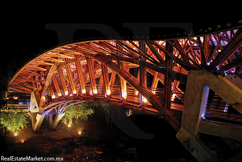 El Puente Guanezhoua, en China, una de sus obras más emblemáticas.