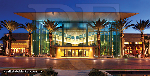 Centro Comercial Millenia, Orlando