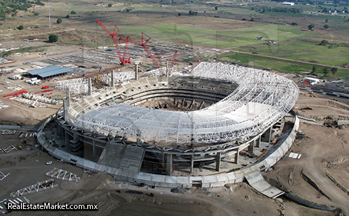 Costrucción del estadio Omnilife, Guadalajara.