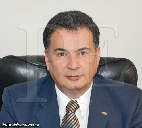 Jose Eduardo Correa Abreu<br />presidente  de la CMIC.