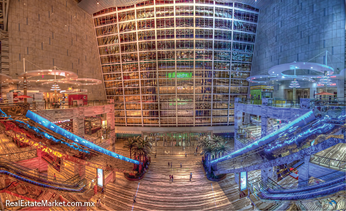 Recreación virtual de New Century Global Center, un edificio futurista de usos mixtos en Chengdú, China