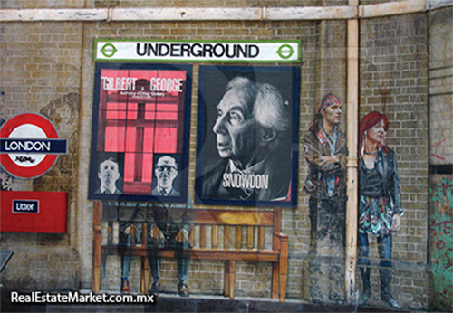 Mural de la estación del metro Insurgentes, México D.F.<br />Representación del metro londinense.