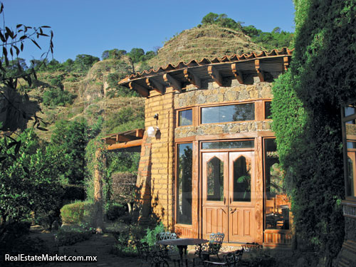 Casa Tortuga dentro de la comunidad Huehuecoyotl