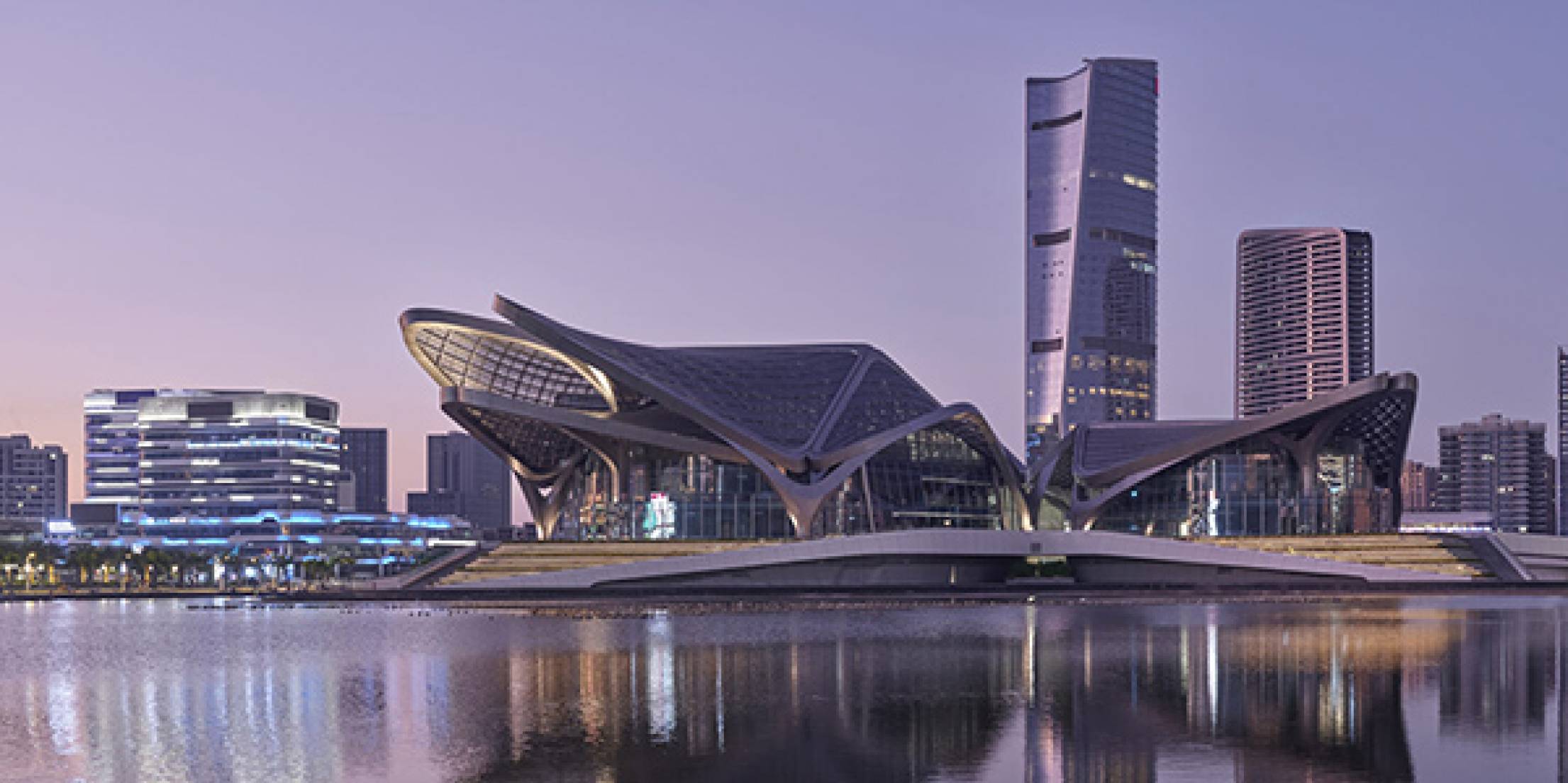 ZHA completó el Centro de Arte Cívico Zhuhai Jinwan, China