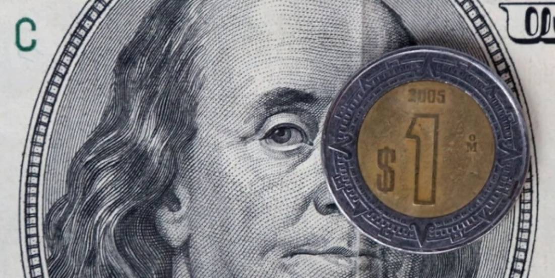 El dólar se fortalece y arrastra al peso mexicano que se deprecia 0.92%
