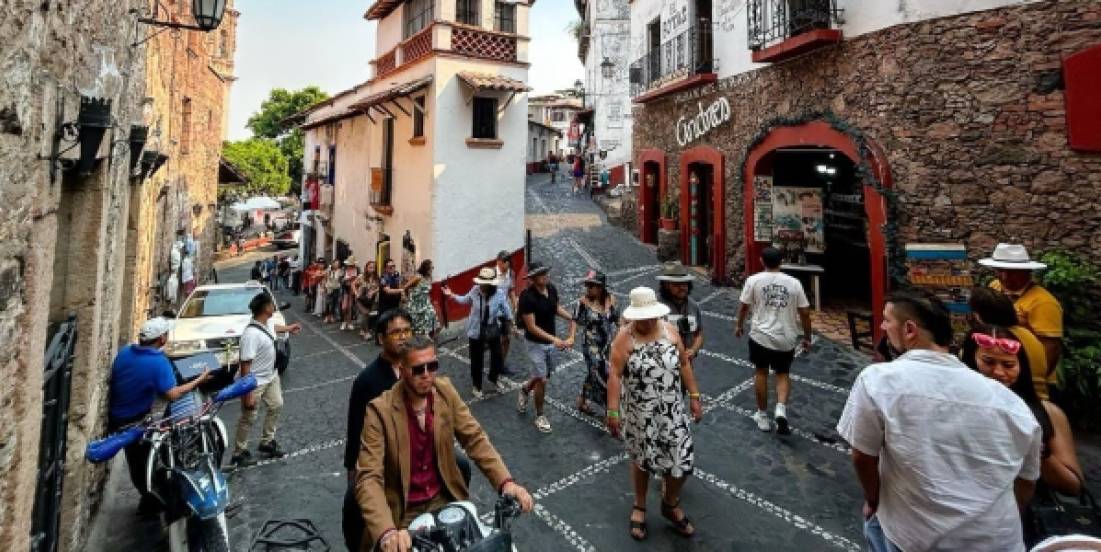México registra el mejor enero turístico de su historia en visitantes y divisas