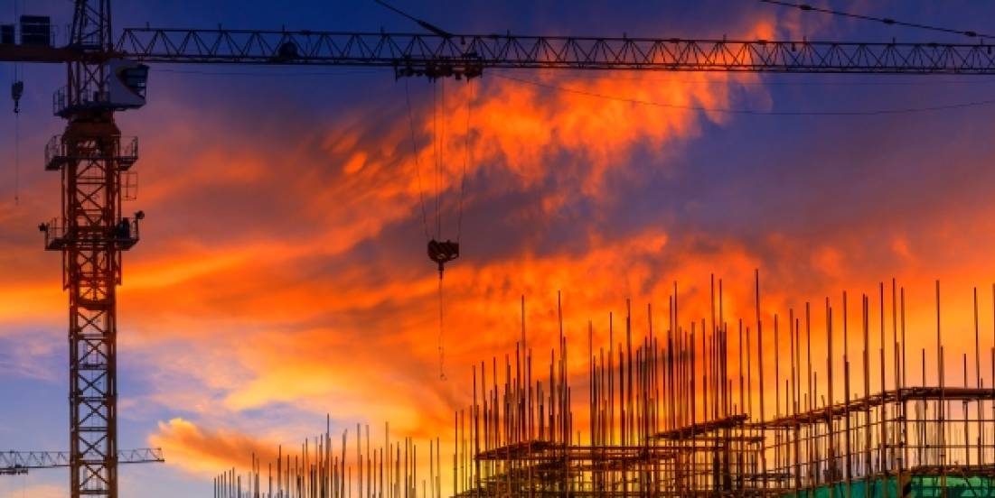 Construcción registra en abril su mayor avance mensual en casi seis años